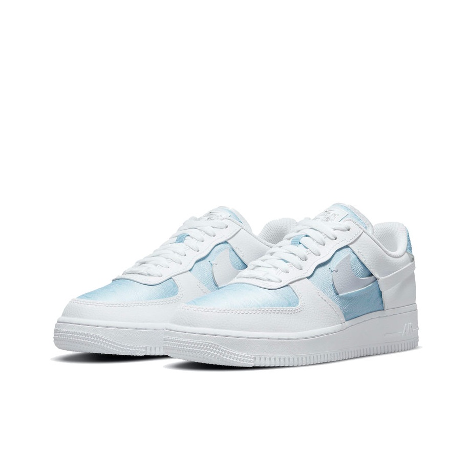 حذاء نايك إير فورس 1 للنساء من - مراجعة Nike Shoes Air Force 1 وسعره